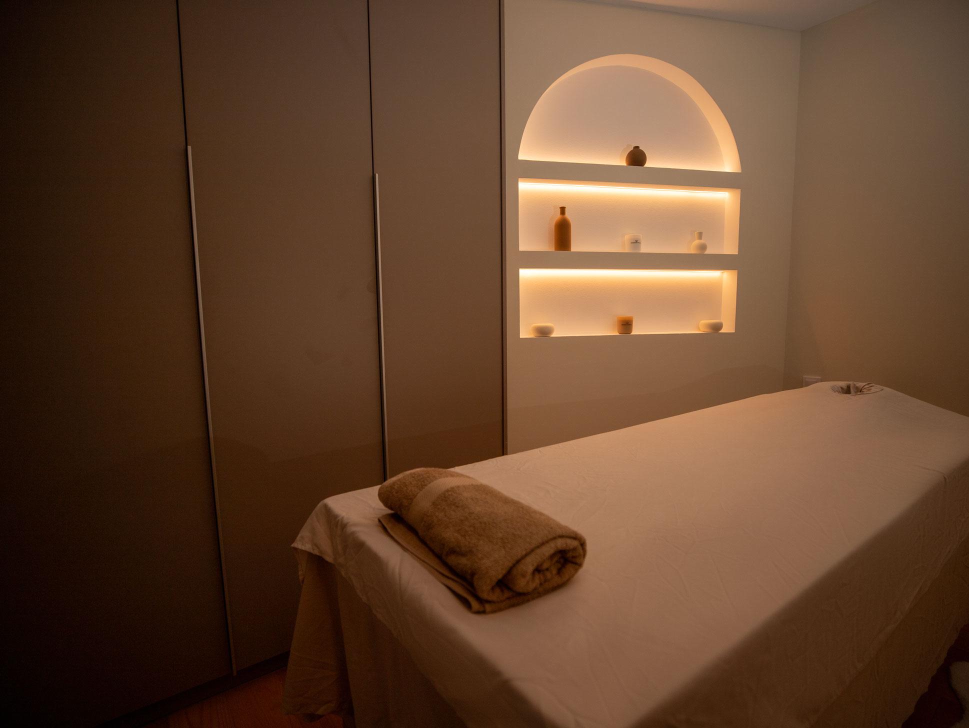 Massage Ritual Service 3