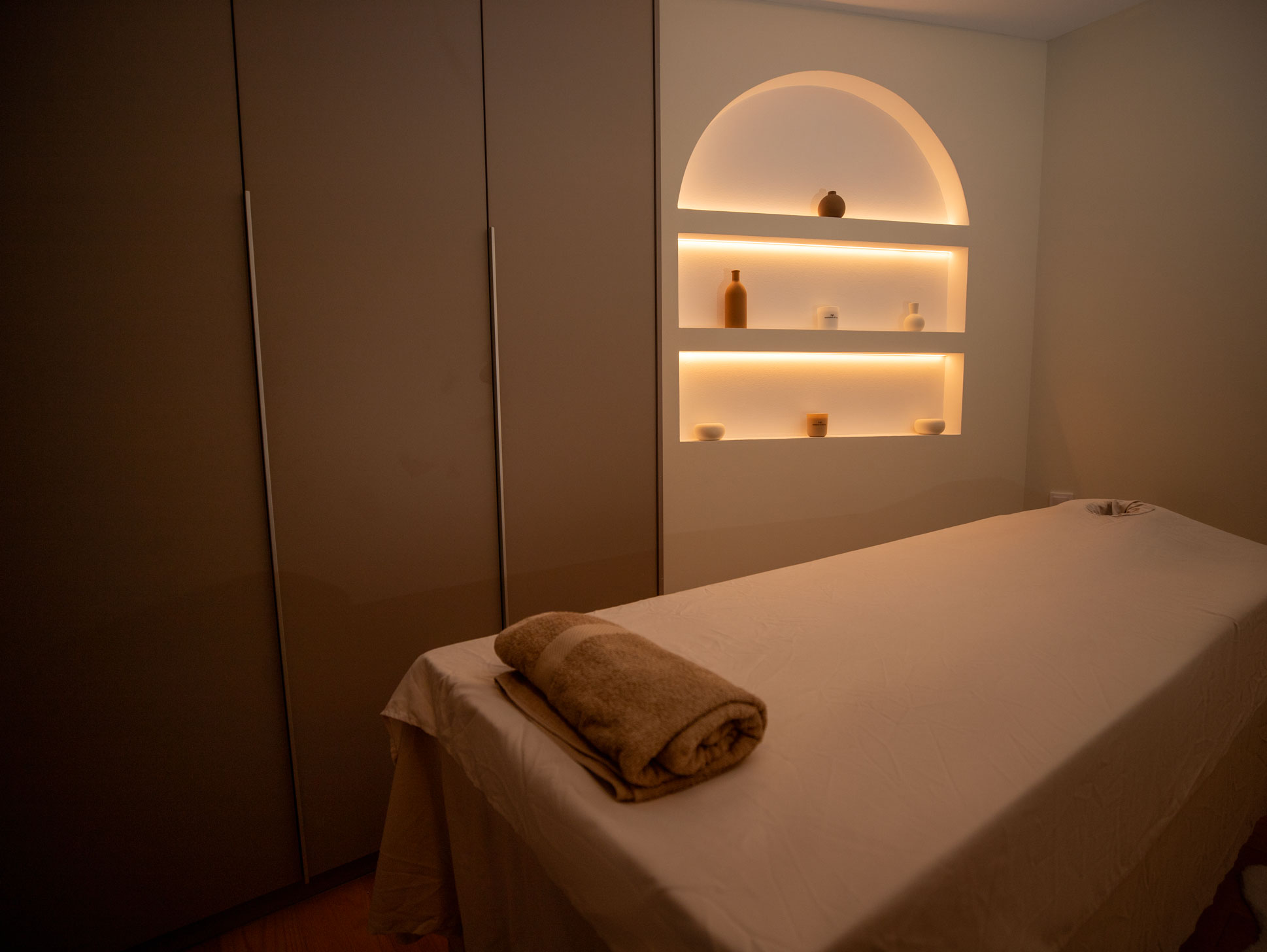 Massage Ritual Service 3
